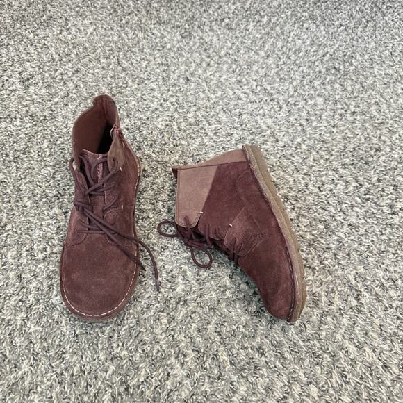 Clarks Boots 6.5 W Mahagony Burgundy Tamitha Key Suede Leather Chukka Zip Lace - Picture 1 of 8